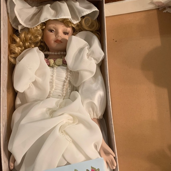 HUGE 21’’ 😍Limited Edition Porcelain Doll hand crafted - Picture 9 of 11